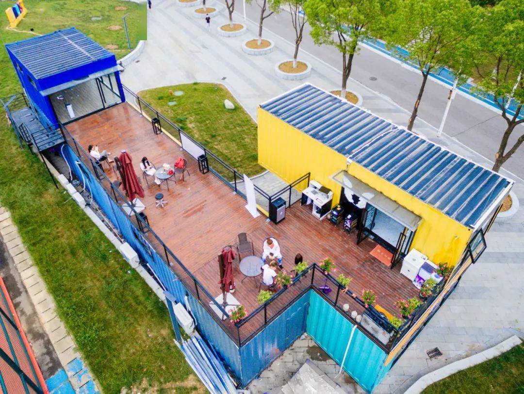 招生季|西苑新地標(biāo)!“信大藕遇”集裝箱文創(chuàng)街區(qū)正式亮相