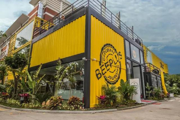 【探店】珠海首家集裝箱餐廳開業(yè)了!用9.9元一整只特制燒雞來歡迎你!