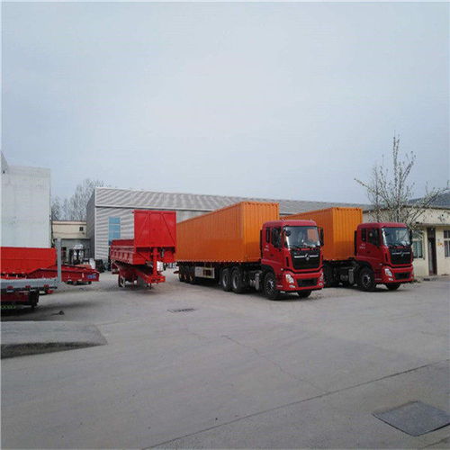 12米骨架集裝箱山東梁山掛車公司